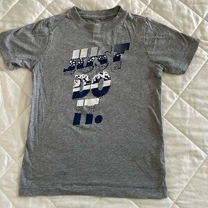 Boys Nike size small tee